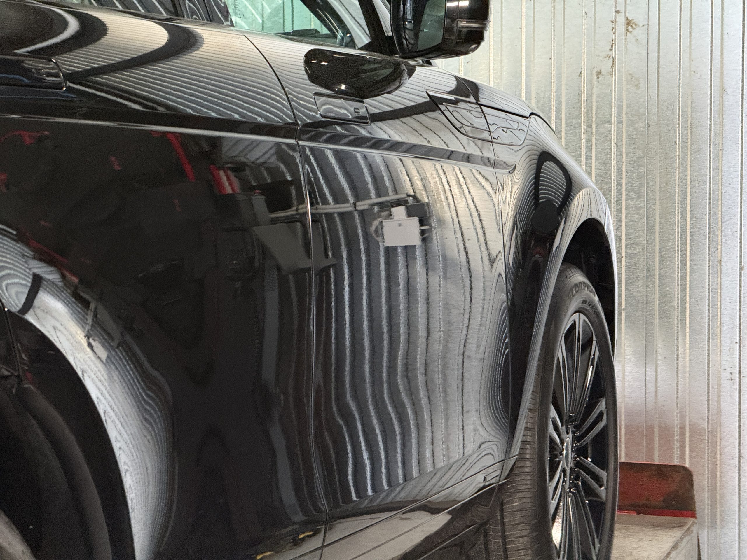 Polissage complet sur un Range Rover Evoque à Erstein proche de Osthouse