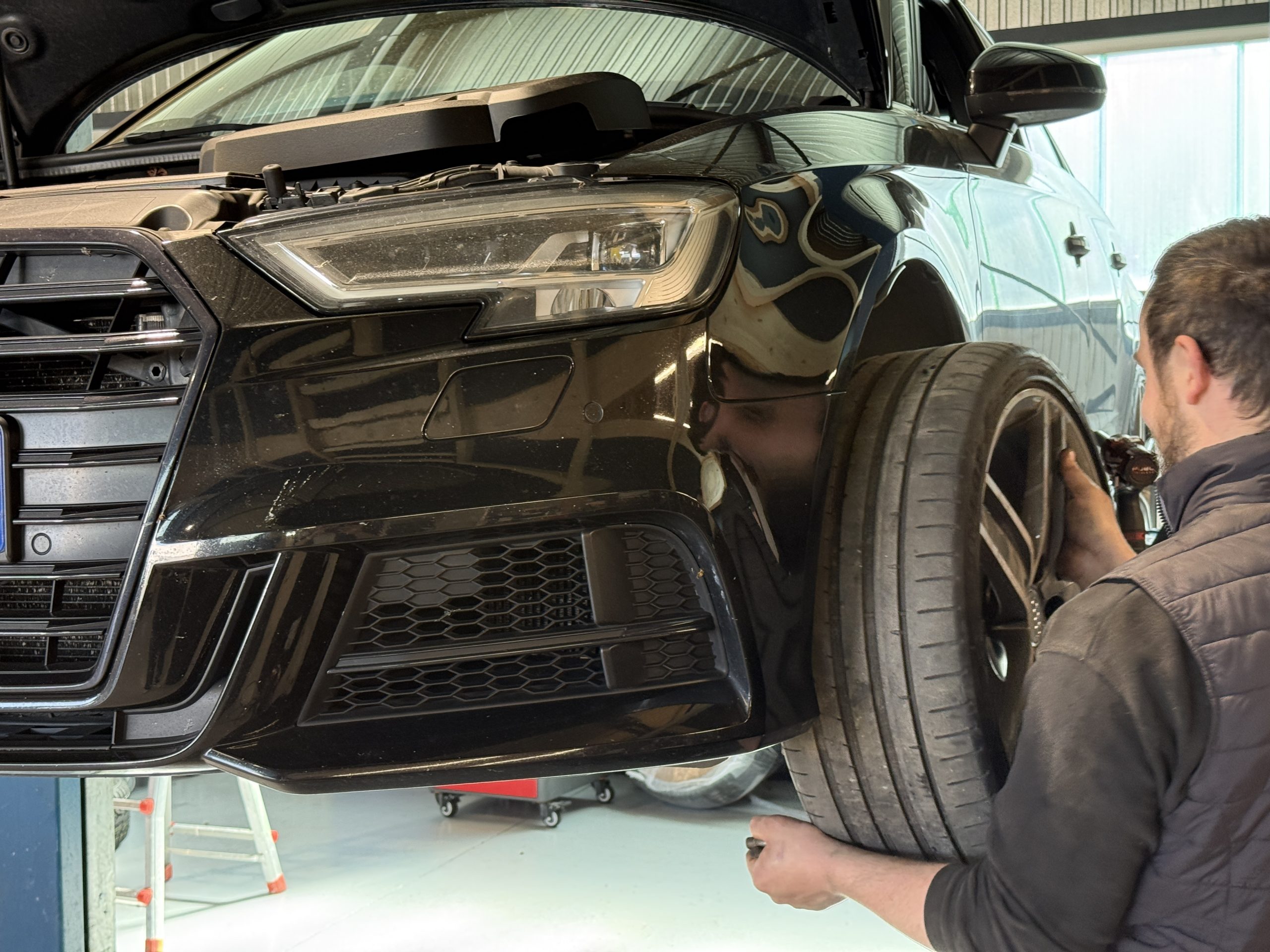 Remplacement de pneus dans l&rsquo;Atelier APA à Erstein proche de Eschau