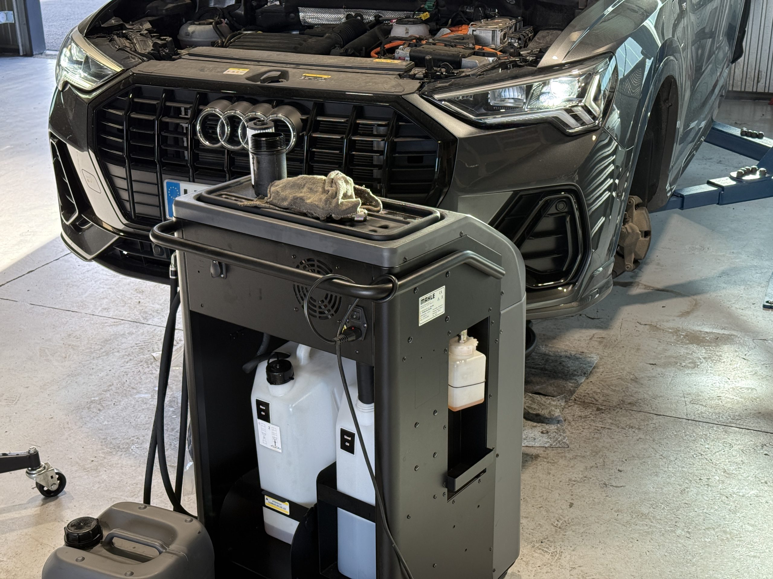 Vidange de boîte automatique dans notre Atelier APA à Erstein proche de Benfeld